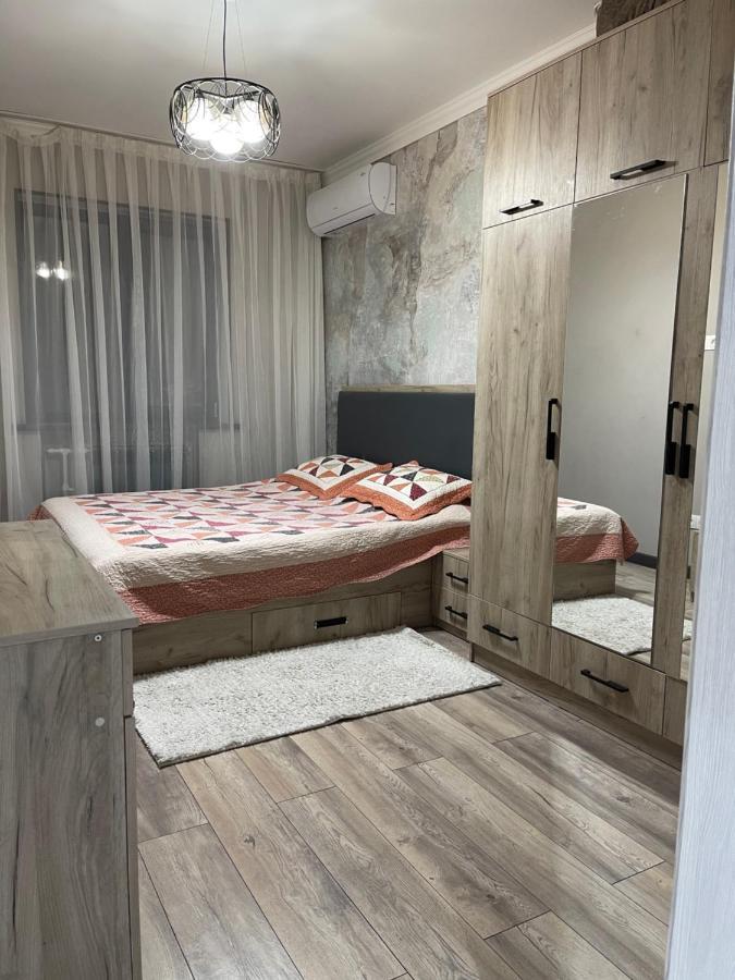 Apartment Tashkent 3 Bedrooms Ngoại thất bức ảnh