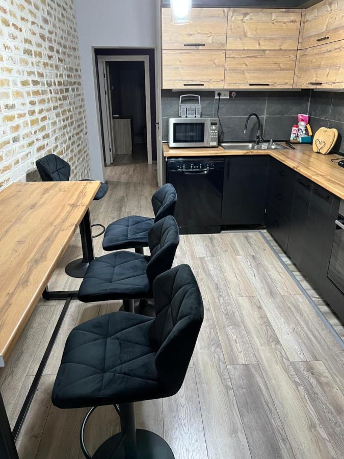 Apartment Tashkent 3 Bedrooms Ngoại thất bức ảnh