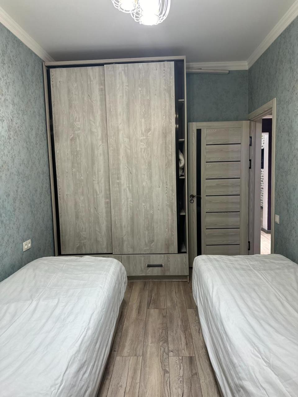 Apartment Tashkent 3 Bedrooms Ngoại thất bức ảnh